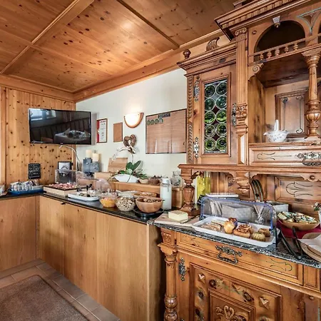 Haus Hochland Guest house