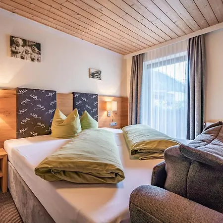 Haus Hochland 3* Tux