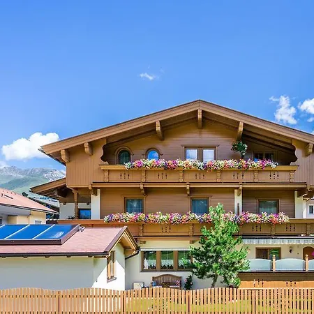 Konukevi Haus Hochland Tux