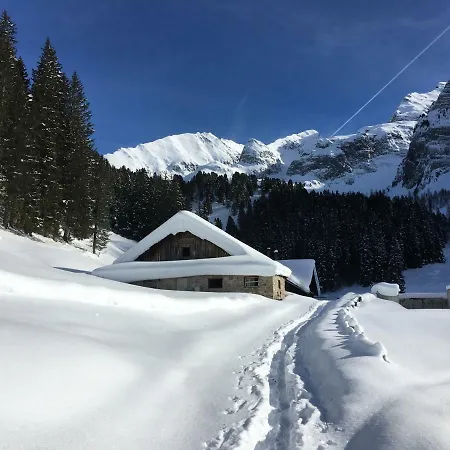 Haus Hochland 3* Tux