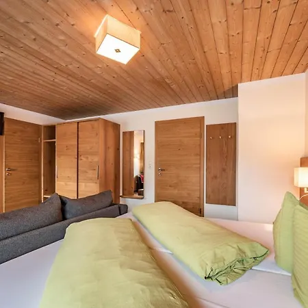 Haus Hochland Konukevi Tux